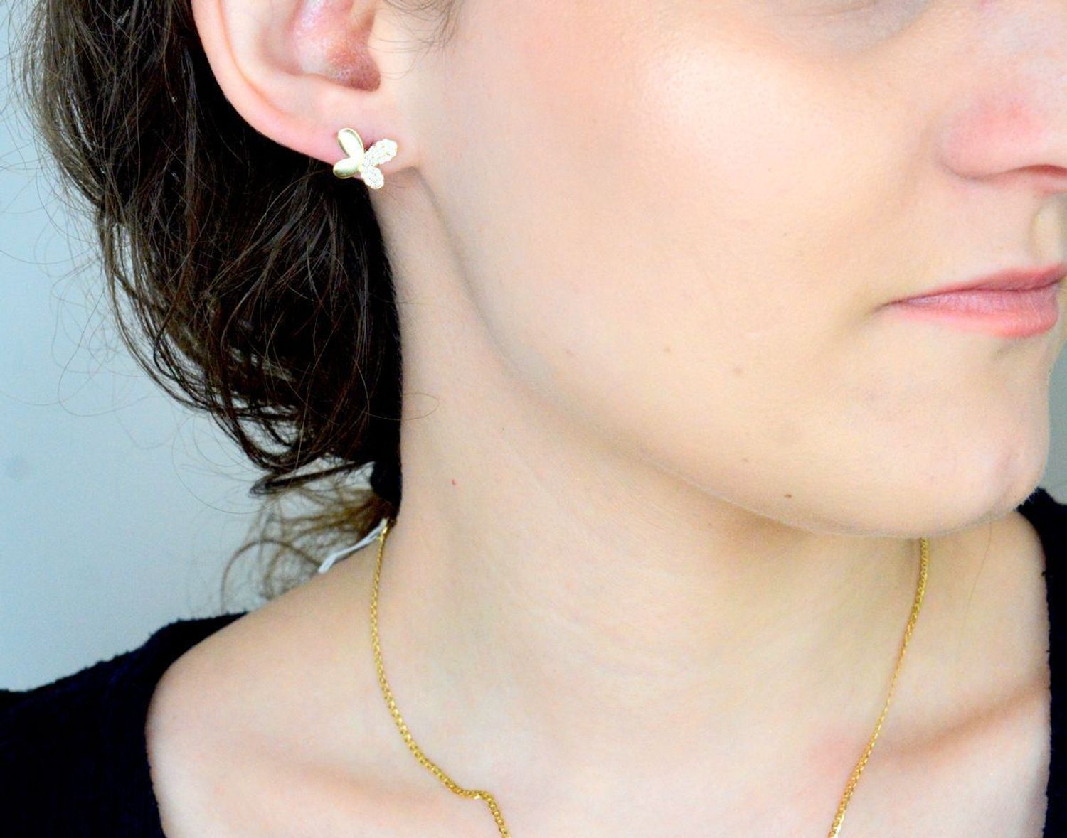 Złote kolczyki Motyle z cyrkoniami próba 585, KL 1933. Kolczyki złote dla dziewczynki. Dziewczęce kolczyki złote na komunię. Kolczyki złote z wyższej próby 585. Kolczyki motyle. Na prezent.1.jpg